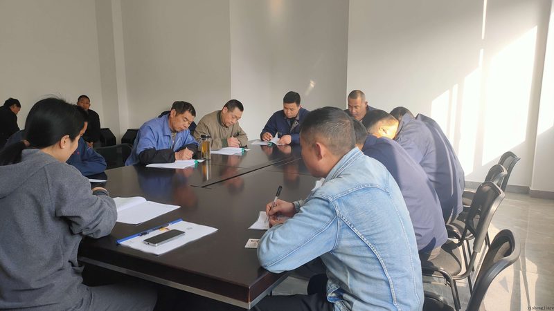 成人高考历年分数线揭秘：变化背后的趋势与应对